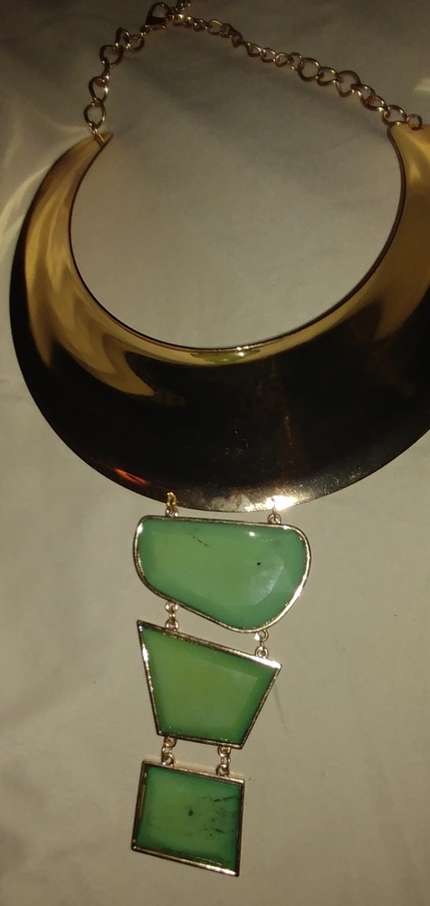 Women Stone Collar Pendent Statement Necklace